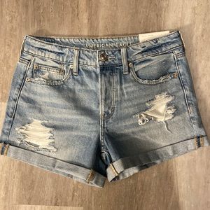 NWT American Eagle Womens tomgirl midi shorts
